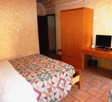 Hotel Bolognese Фоліньо Номер фото